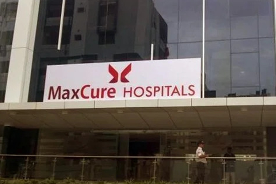 maxcure-hospitals.jpg